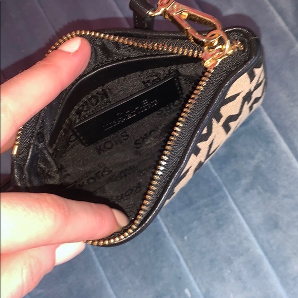 MK wristlet - Picture 5 of 5